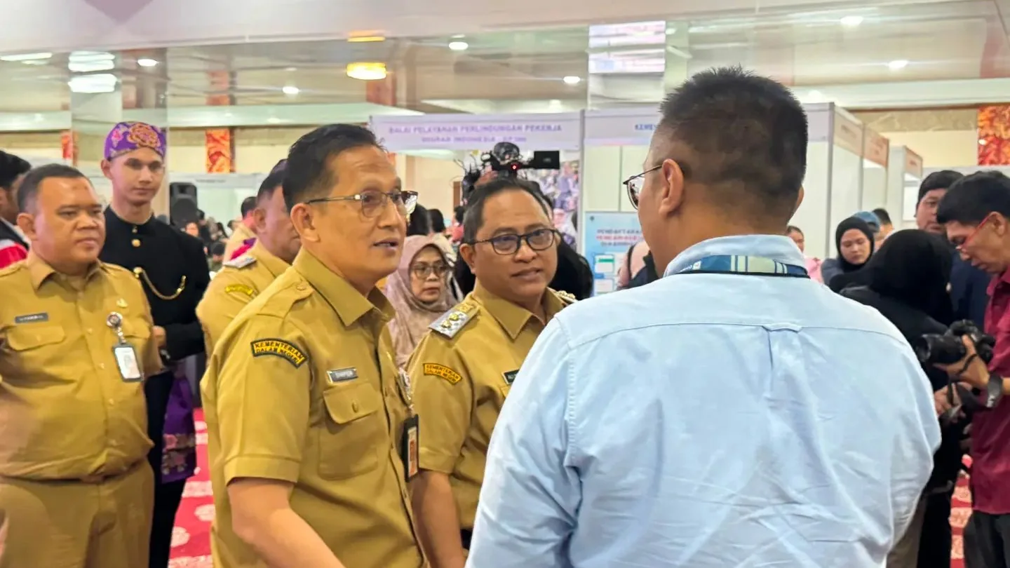 Pelayanan dan kegiatan ketenagakerjaan Disnaker Kabupaten Rote Ndao